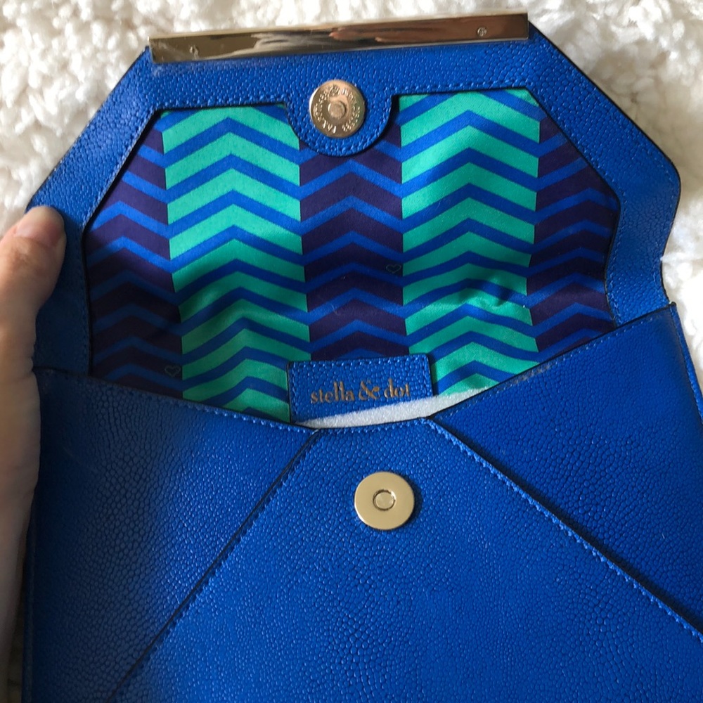 Stella and dot Avalon clutch cobalt NWOT - Picture 2 of 4